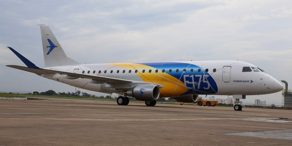 embraer-e175-e2-takes-to-the-skies