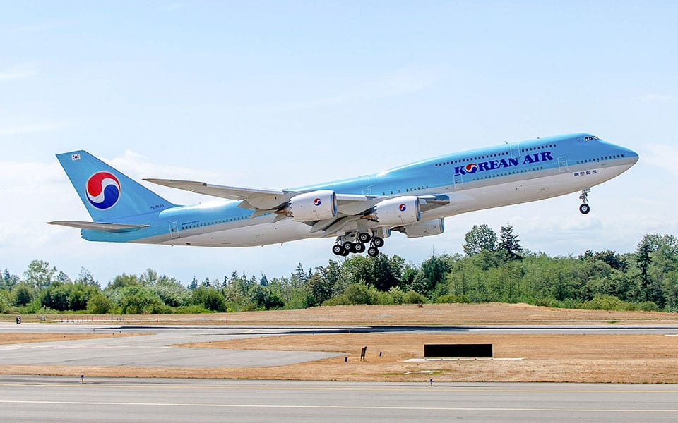 boeing-747-8-vs-airbus-a380
