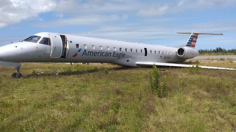 BREAKING: American Eagle ERJ145 Overshoots Runway