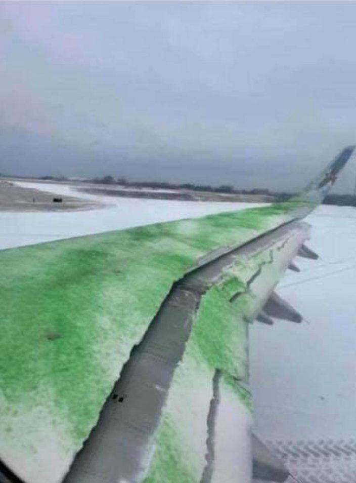Wing Contamination – Frontier A321 Cancels Take-Off