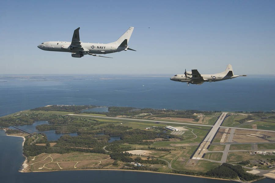 Why Does The P-8A Poseidon Have THESE Wingtips?