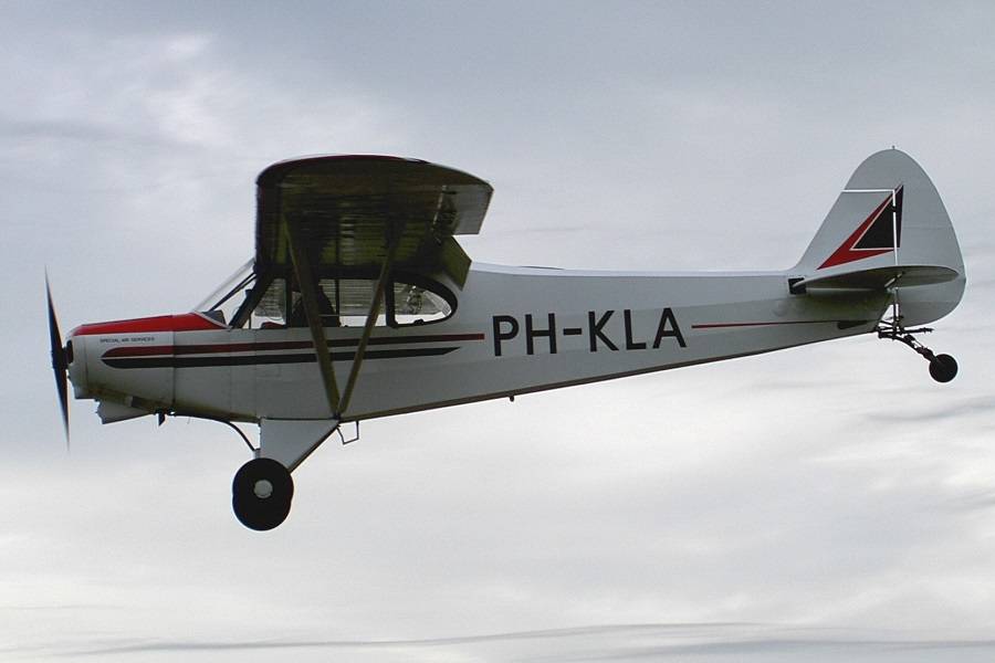 Air Show Near-Miss Because Of Interfering Passenger!