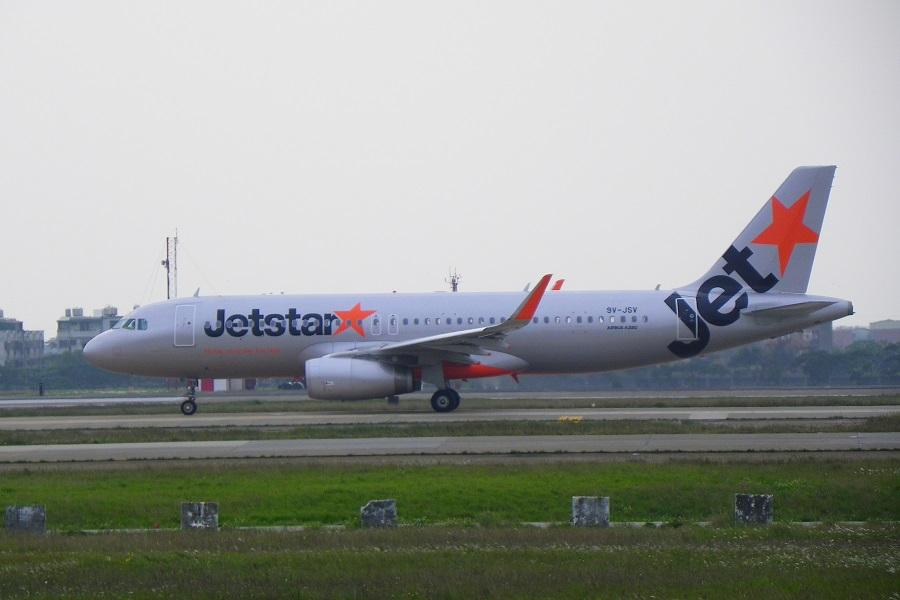 Screwdriver Tip Screws Up A320 Engine On Take-off!