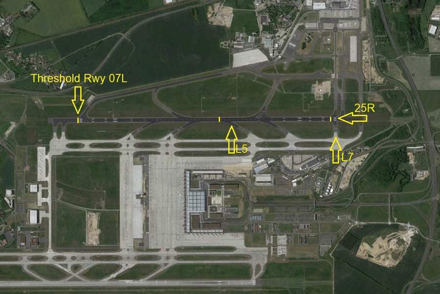INCIDENT: Take-Off From Half-Way Down Runway - Wrong Data
