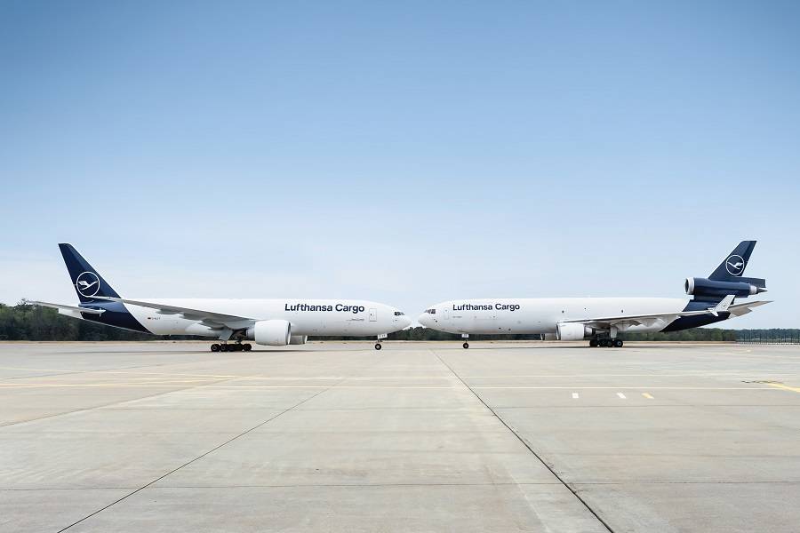 Lufthansa 777F Natural Beauty Comes, Last MD-11F Goes