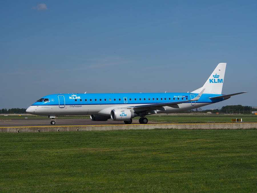INCIDENT: Take-Off From Half-Way Down Runway - Wrong Data