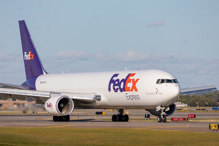 Southwest, FedEx VERY Close Call In Austin!