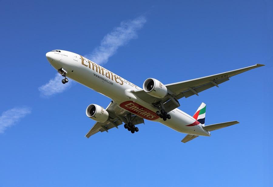 INCIDENT: US-Bound Emirates 777... Tours Russia!