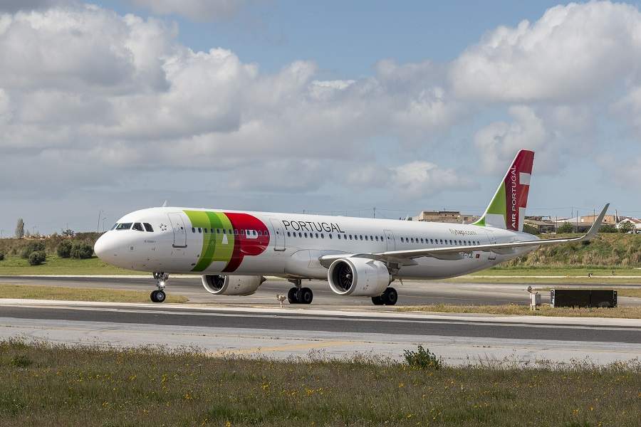 INCIDENT: A321neo Flight Diverts Because of A Bag