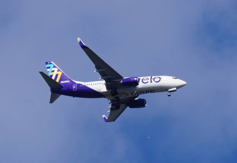 INCIDENT: Avelo Windshield Warning After Bird Strike?