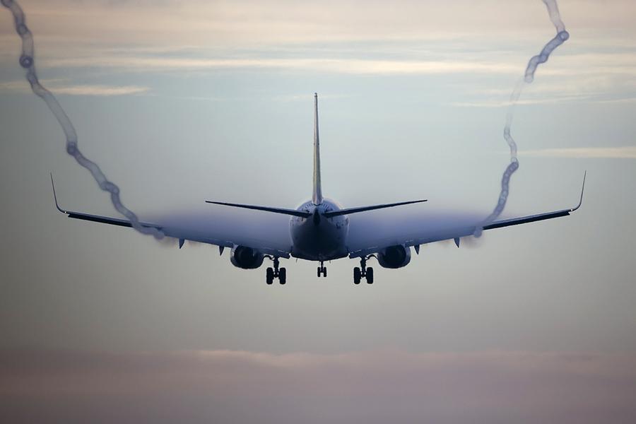 INCIDENT: Transavia 737 Pilot Becomes Ill
