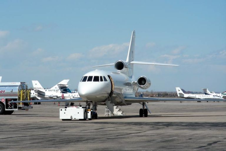 Engine Failure On Aircraft Carrying Donald Trump!