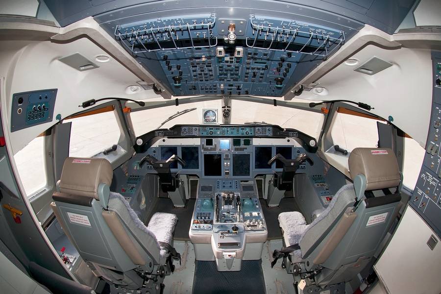 OFFICIAL – Russia’s UAC To Produce 20 Tu-214 Airliners!