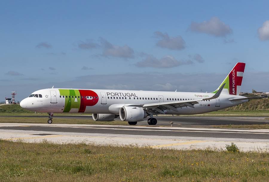 INCIDENT: Van On Runway, Aircraft Cleared To Land!