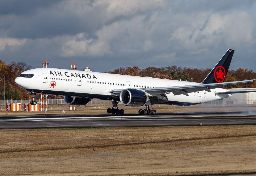 INCIDENT: Two Jets Reject Takeoff On the Same Runway!