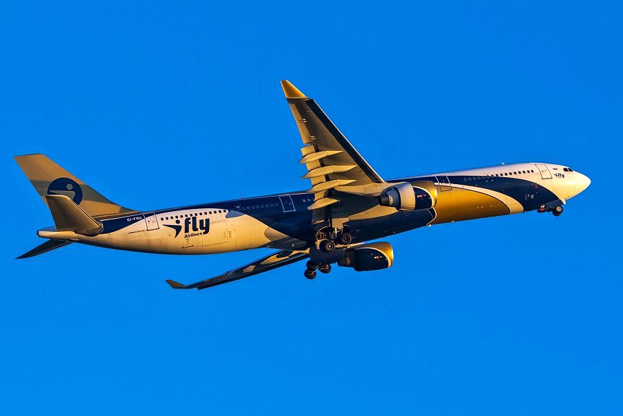 Which Russian Airlines Returned Aircraft To Lessors?