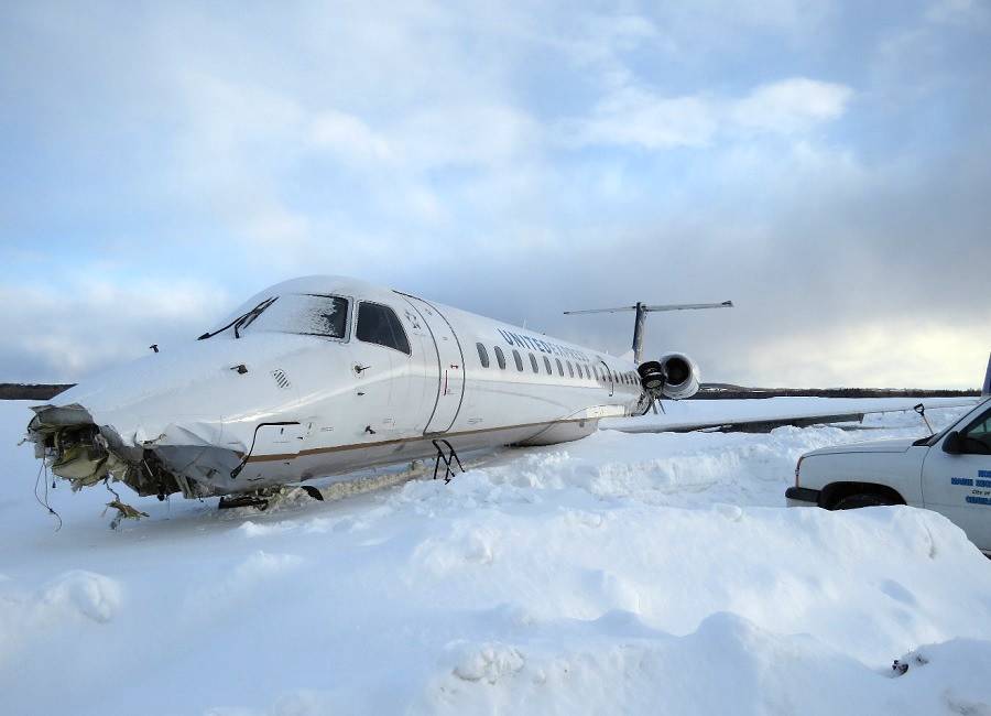 United Express Embraer Crash Landing Due To… ILS!