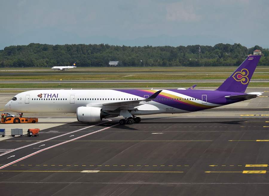 INCIDENT: A350 At 800 Feet, 7 Miles From Runway!