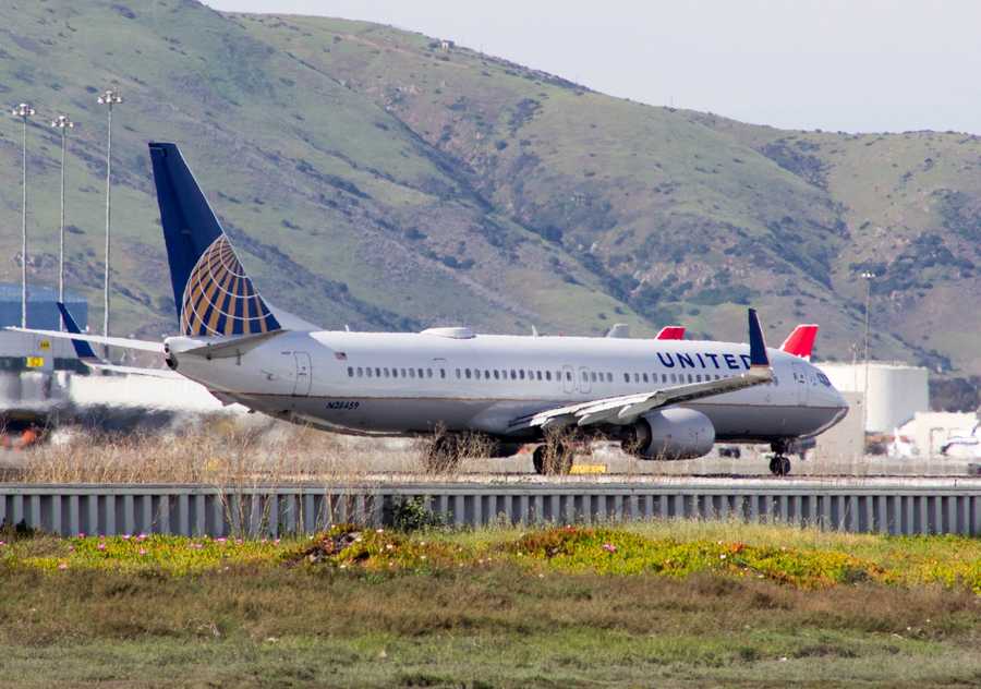 INCIDENT: United 737-900 Returns To Airport Twice!