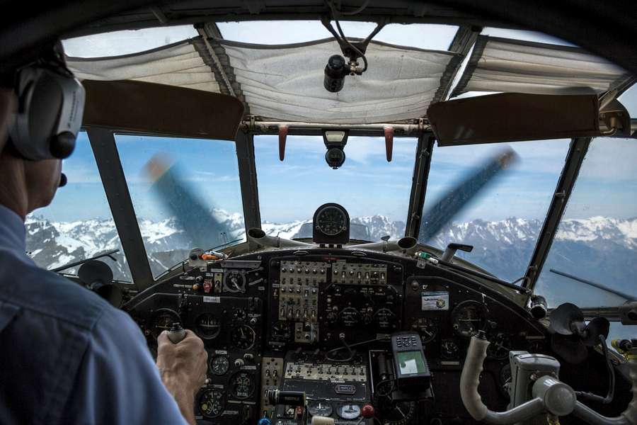Will Russian Pilots Have To Double As Mechanics?!