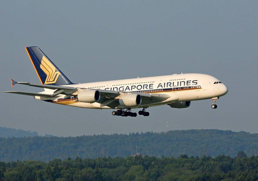 INCIDENT: Alert Crew Averts Runway Incursion!