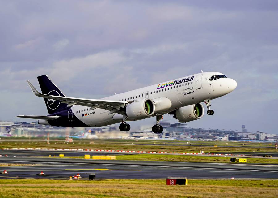 Lufthansa Hit By IT Problem, Flights Cancelled!
