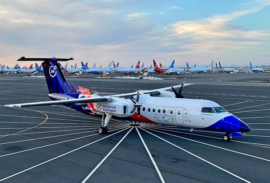 Universal Hydrogen Dash-8 Makes First Flight!