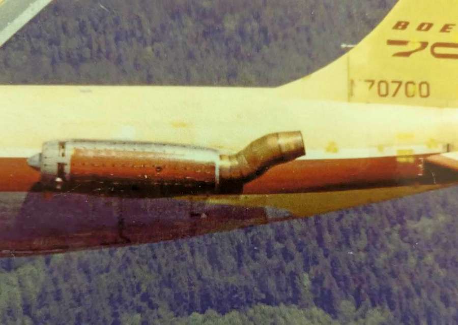 About The Boeing 367-80 And That 5th Engine